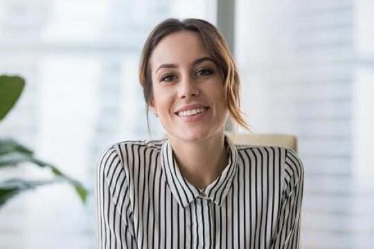 fp-imagen-personal-descubre-como-formarte-en-este-sector-y-donde-estudiarlo-aprende-los-pasos-para-convertirte-en-un-profesional-de-la-estetica-y-la-moda