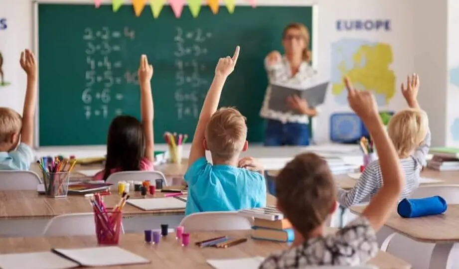 guia-practica-para-la-gestion-del-aula-como-implementar-estrategias-efectivas-para-mantener-el-control-y-fomentar-el-aprendizaje-en-el-aula