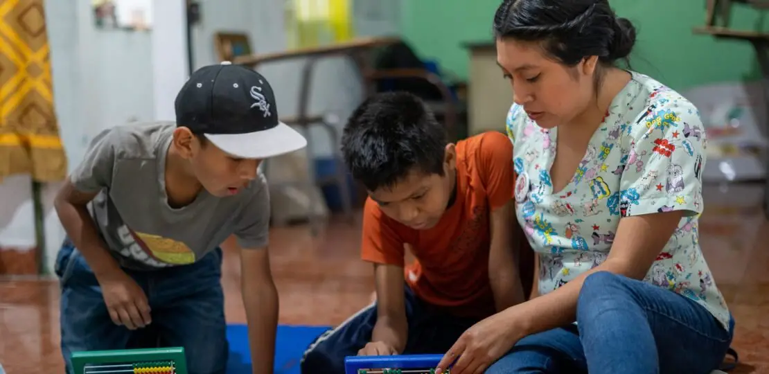 que-es-la-educacion-inclusiva-y-como-implementarla-en-el-aula-pasos-para-lograr-una-ensenanza-equitativa-y-accesible-para-todos-los-estudiantes